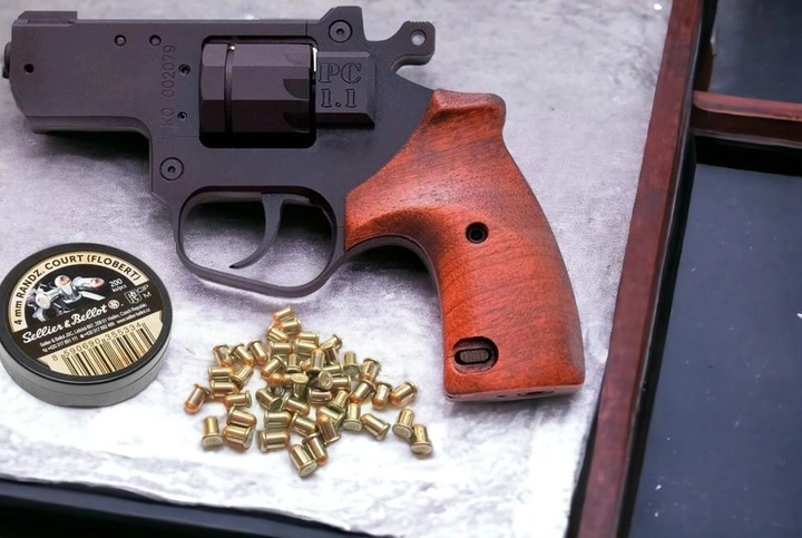 Револьвер під патрон Флобера СЕМ РС-1.1 (SEM RS-1.1) + 200 шт Sellier & Bellot - зображення 1