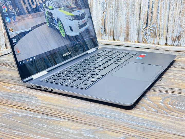 Ноутбук-планшет 2 в 1 Samsung NP940X5N-X02US-(Core i7-8550u,SSD 256 GB ...