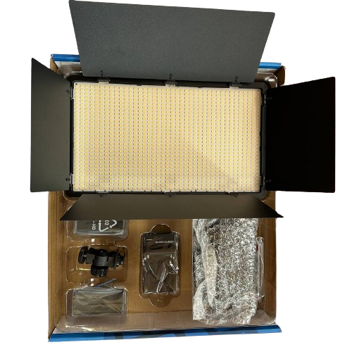 Профессиональный видеосвет Varicolor PRO LED U800+ (3200-5600K) Полная комплектация - изображение 2