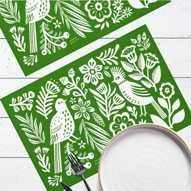 Сервировочная салфетка под тарелку Птицы на зеленом фоне 40х27 см, 2 шт ...