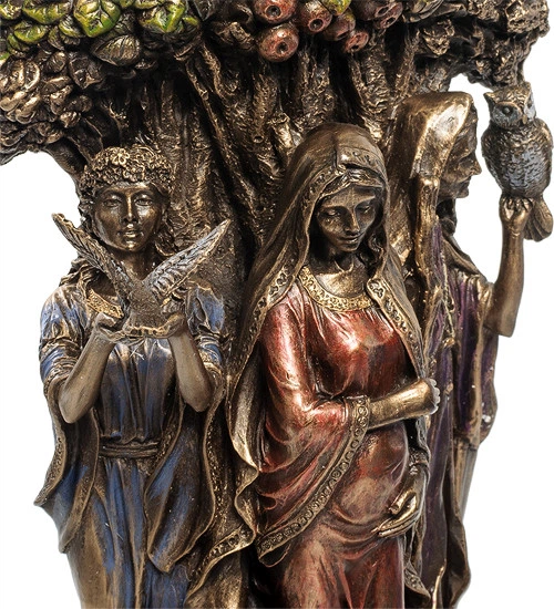 Статуетка Veronese Триєдина Богиня - Діва, Мати та Стара 27х13х15 см 1904784 полістоун - зображення 4