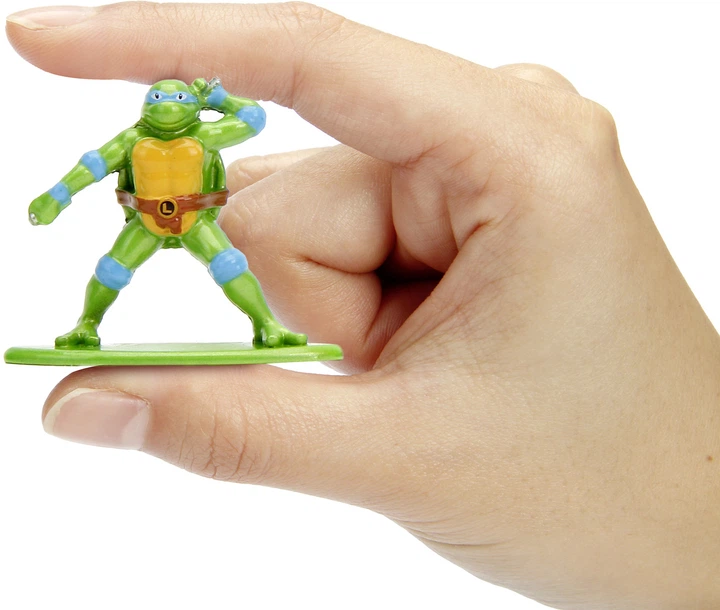 よーさん　4本セット Фигурка-сюрприз металлическая коллекционная Jada Черепашки-Ниндзя
