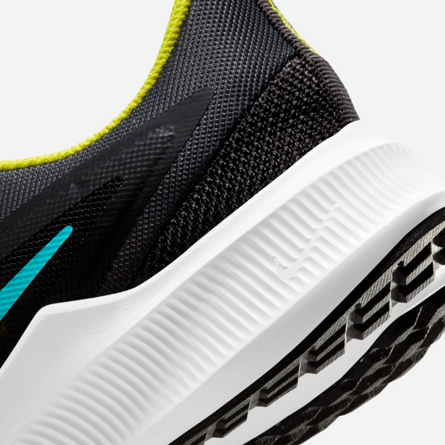 Підліткові кросівки для хлопчика Nike Downshifter 10 (GS) CJ2066-009 35.5 Чорні з блакитним і зеленим (194502486490) - зображення 5