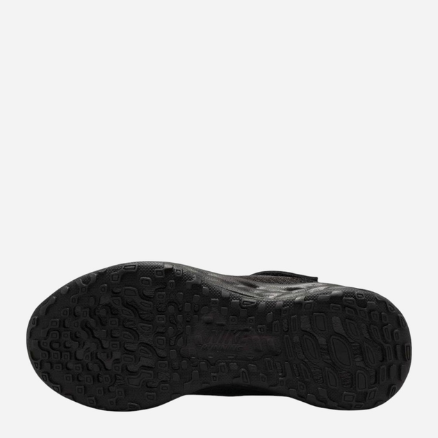 Buty sportowe chłopięce na rzepy Nike Revolution 6 DD1095-001 28.5 Czarne (195244179565) - obraz 3