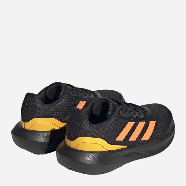Підліткові кросівки для хлопчика adidas Runfalcon 3.0 K HP5839 37.5 Чорні з помаранчевим (4066749921552) - зображення 3