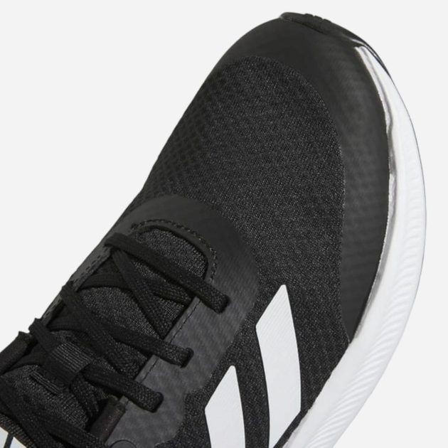 Buty sportowe chłopięce na rzepy adidas Runfalcon 3.0 K HP5845 37.5 Czarne z białym (4066749894764) - obraz 3