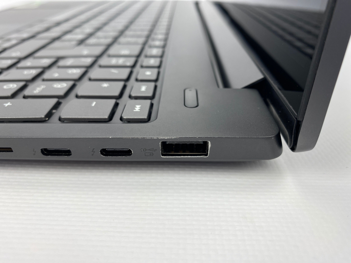 GTX 1650搭載 Lenovo YOGA S740 Ноутбук 15.6