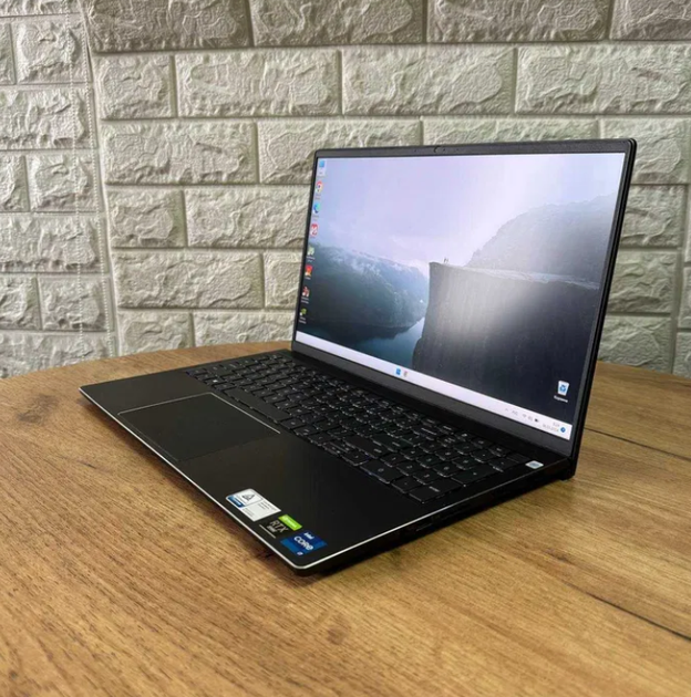 Ноутбук Dell Vostro 7510 15.6
