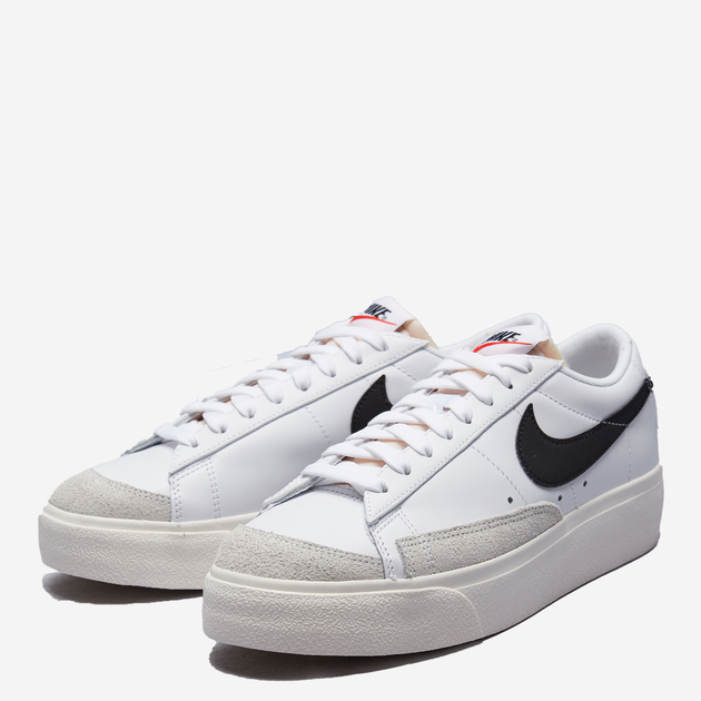 Tenisówki damskie skórzane na grubej podeszwie Nike Blazer Low Platform DJ0292-101 41 (9.5US) 26.5 cm Białe (195237087631) - obraz 2