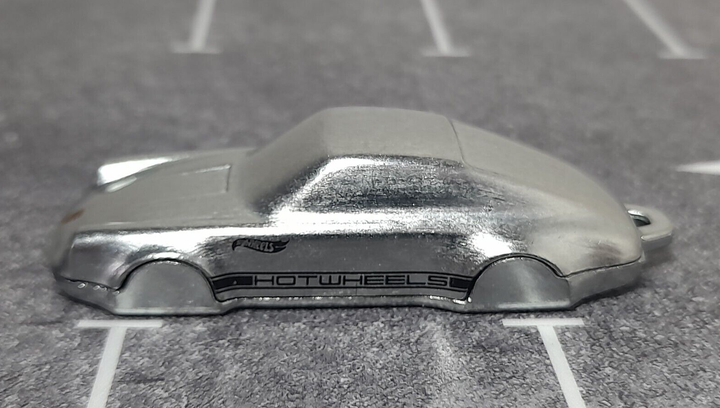 Машинка Базова Hot Wheels Porsche Porsche 911 Carrera Keychain