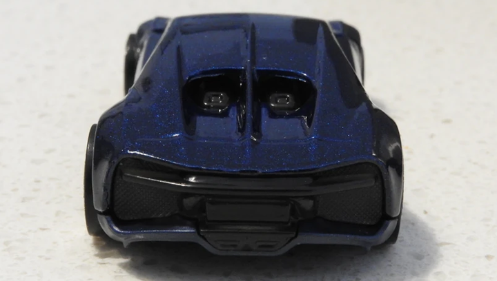 Bugatti chiron toy hot wheels on sale