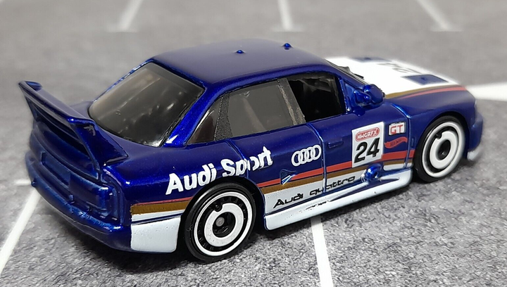 Машинка Базовая Hot Wheels Audi '90 Quattro Turbo 1:64 HTC64