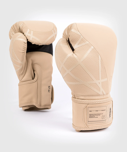 Боксерские перчатки Venum Tecmo 2.0 Boxing Gloves Sand (VENUM-05004-040-12) - Фото 6 Боксерские перчатки Venum Tecmo 2.0 Boxing Gloves Sand (VENUM-05004-040-12) - изображение 6
