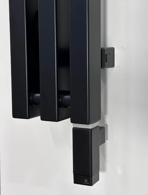 Тен для рушникосушки Terma ONE 30x30 з регулятором, 600 Вт, колір чорний матовий (прихований монтаж кабеля) - изображение 4