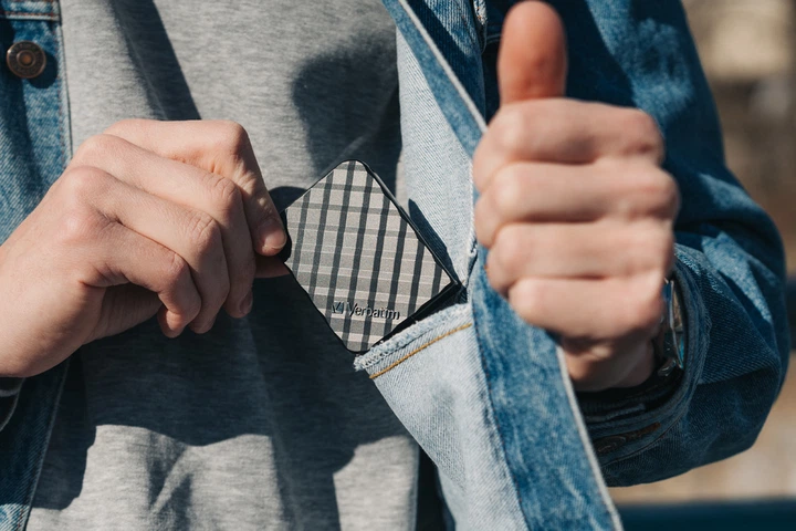 SSD диск Verbatim Store ‘n’ Go Mini 1TB USB 3.2 Gen 1 Black - зображення 10