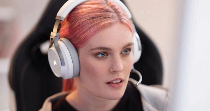 Навушники з мікрофоном Corsair VIRTUOSO RGB WIRELESS High-Fidelity