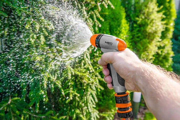 Pistoletowy zraszacz NEO Tools z zamkiem i funkcją Click (5907558451481) - obraz 8