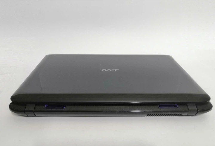 Ноутбук Acer Aspire 8940G / 17.3" (1920x1080) TN / Intel Core i7-720QM (4 (8) ядра по 1.6 - 2.8 GHz) / 8 GB DDR3 / 128 GB SSD + 500 GB HDD / nVidia GeForce GT 240M, 1 GB GDDR3, 128-bit / WebCam / DVD-RW б/в - Фото 6 Ноутбук Acer Aspire 8940G / 17.3" (1920x1080) TN / Intel Core i7-720QM (4 (8) ядра по 1.6 - 2.8 GHz) / 8 GB DDR3 / 128 GB SSD + 500 GB HDD / nVidia GeForce GT 240M, 1 GB GDDR3, 128-bit / WebCam / DVD-RW б/в - зображення 6