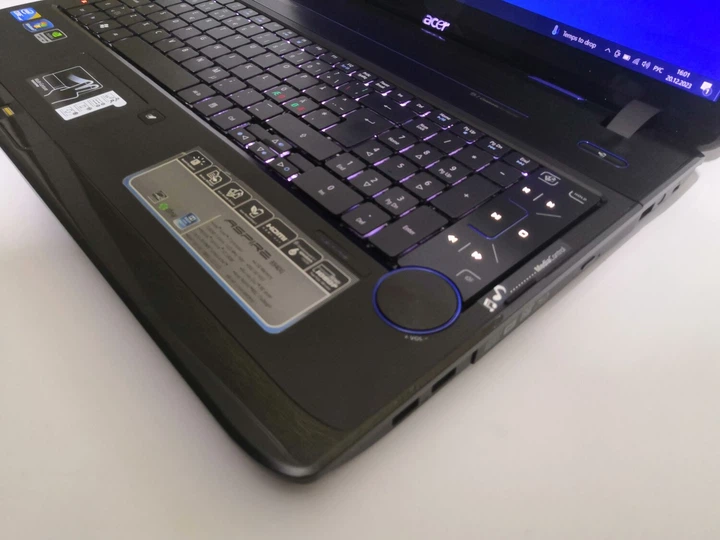 Ноутбук Acer Aspire 8940G / 17.3" (1920x1080) TN / Intel Core i7-720QM (4 (8) ядра по 1.6 - 2.8 GHz) / 8 GB DDR3 / 128 GB SSD + 500 GB HDD / nVidia GeForce GT 240M, 1 GB GDDR3, 128-bit / WebCam / DVD-RW б/в - Фото 7 Ноутбук Acer Aspire 8940G / 17.3" (1920x1080) TN / Intel Core i7-720QM (4 (8) ядра по 1.6 - 2.8 GHz) / 8 GB DDR3 / 128 GB SSD + 500 GB HDD / nVidia GeForce GT 240M, 1 GB GDDR3, 128-bit / WebCam / DVD-RW б/в - зображення 7