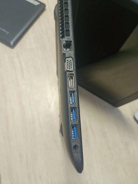 Ноутбук Asus F751L / 17.3" (1600x900) TN / Intel Core i3-5005U (2 (4) ядра по 2.0 GHz) / 8 GB DDR3 / 128 GB SSD / Intel HD Graphics 5500 / WebCam / VGA б/в - Фото 6 Ноутбук Asus F751L / 17.3" (1600x900) TN / Intel Core i3-5005U (2 (4) ядра по 2.0 GHz) / 8 GB DDR3 / 128 GB SSD / Intel HD Graphics 5500 / WebCam / VGA б/в - зображення 6
