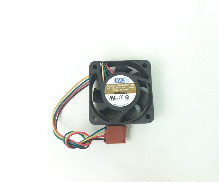 Вентилятор для корпуса 1U AVC DA04015B12H, 40х40х15мм (12v, 0.26a) Б/У - изображение 1