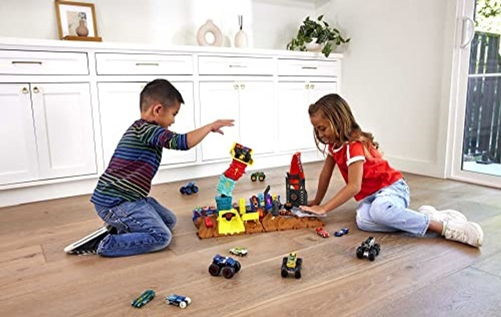 Zestaw Hot Wheels Monster Trucks Arena Smashers Tiger Shark Zakręcona demolka Półfinał (0194735136605) - obraz 3