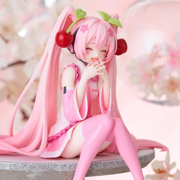 Коллекционная аниме-фигурка Furyu Sakura Miku 2023 noodle stopper