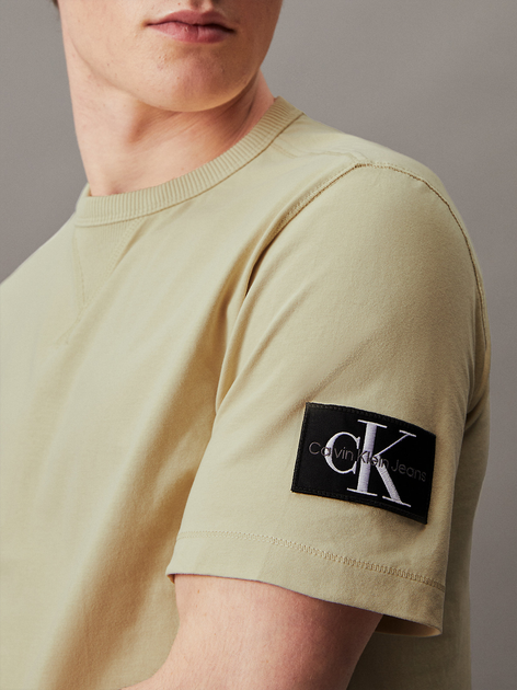 Koszulka męska bawełniana Calvin Klein Jeans J30J323484-LFU 3XL Oliwkowa (8720109345414) - obraz 4