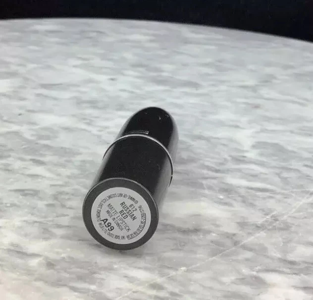 Губна помада MAC Lipstick Russian Red червона 1,8 гр - зображення 9