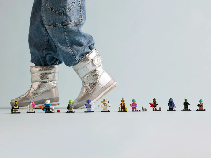 Zestaw klocków LEGO Minifigurki Kosmos Seria 26 36 sztuk (71046) - obraz 11