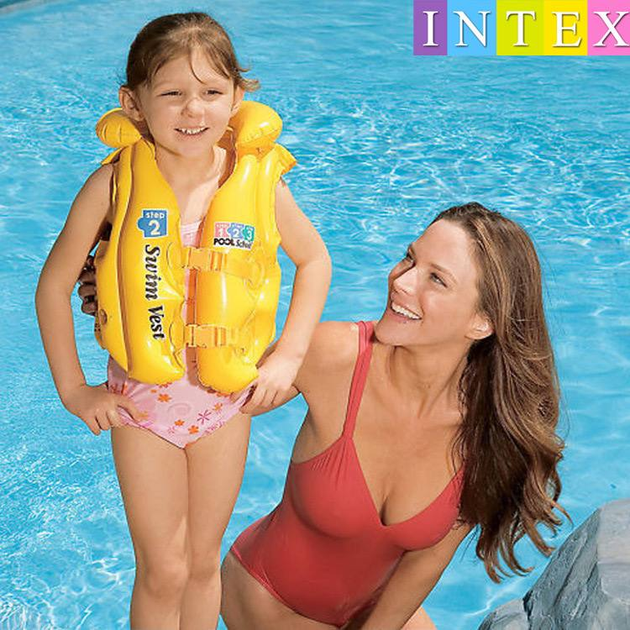 Дитячий надувний жилет Intex 58660 Pool School для дітей від 3 до 6 років - Фото 2 Дитячий надувний жилет Intex 58660 Pool School для дітей від 3 до 6 років - зображення 2