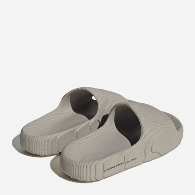 Чоловічі шльопанці для пляжу Adidas Adilette 22 HQ4670 51 Світло-коричневі (4066749534585) - зображення 3