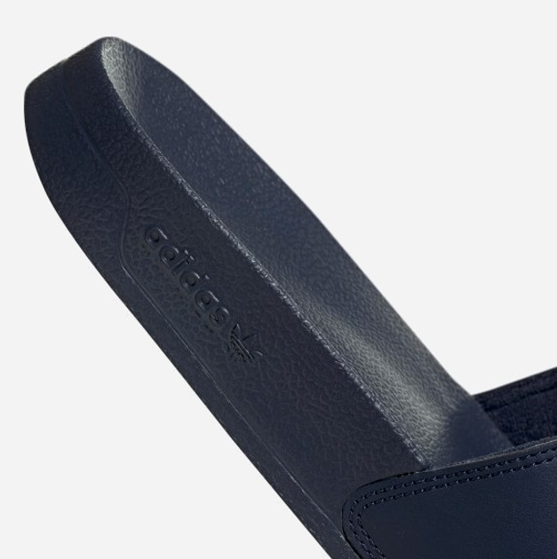 Klapki męskie basenowe męskie Adidas Adilette Lite Slides FU8299 43.5 Granatowe (4062055565190) - obraz 9