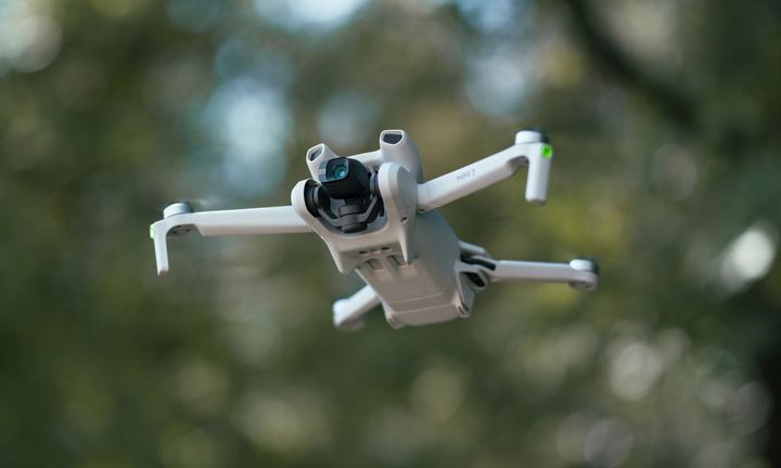 Dron DJI Mini 3 z kontrolerem RC (CP.MA.00000780.01) - obraz 10