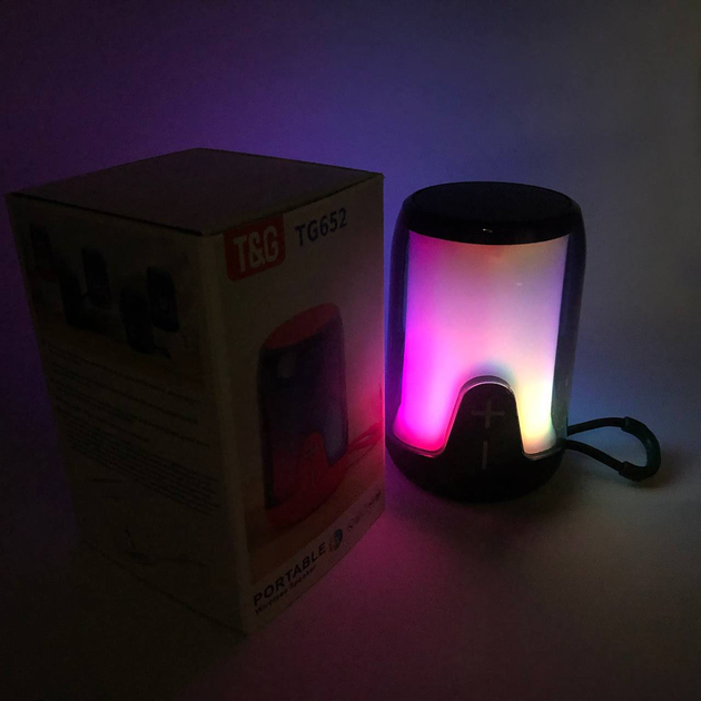 Портативна колонка TG652 5W з RGB підсвічуванням та ремінцем, колонка з аккумулятором блютуз. Цвет: зелений(ws53622)(WB) - Фото 4 Портативна колонка TG652 5W з RGB підсвічуванням та ремінцем, колонка з аккумулятором блютуз. Цвет: зелений(ws53622)(WB) - зображення 4