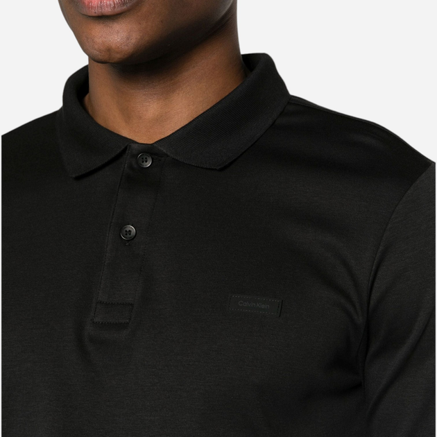 Поло довге чоловіче Calvin Klein ckk10k112750beh XL Чорне (8720109014150) - зображення 4