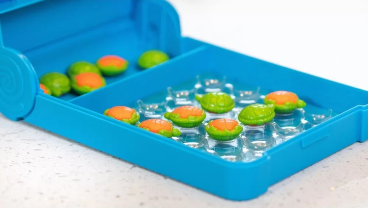 Gra planszowa ThinkFun Flip & Play Capsized Turtles (4005556765874) - obraz 3