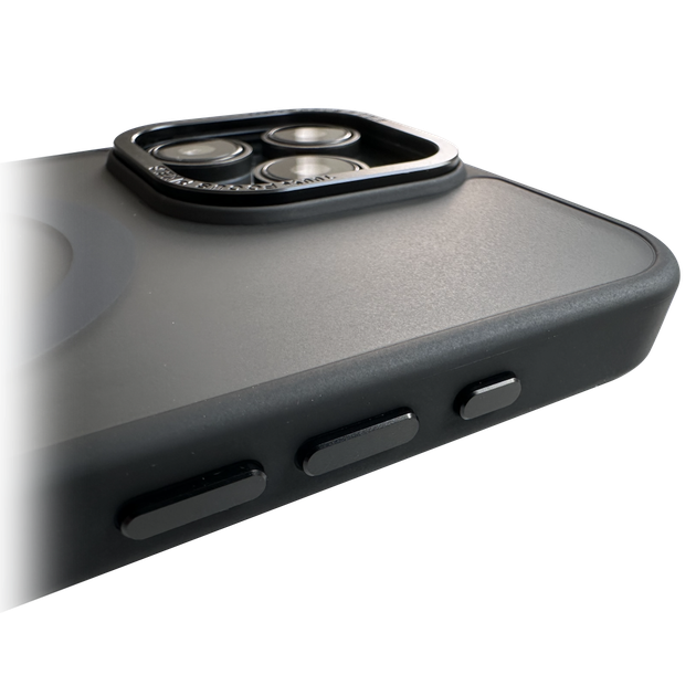 Чехол для iPhone 15 Pro Max Fruct OC Matte Case с Magsafe Titanium Black - Фото 4 Чехол для iPhone 15 Pro Max Fruct OC Matte Case с Magsafe Titanium Black - изображение 4