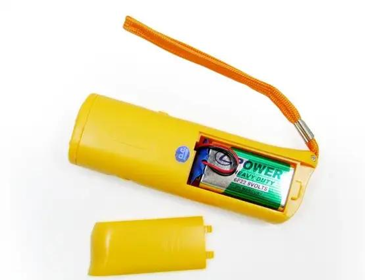 Ультразвуковий відлякувач від собак Inter Safe AD-100 професійний з ліхтариком + функція «тренер» (75) - зображення 2