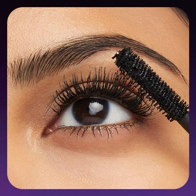 Tusz do rzęs Maybelline New York The Falsies Surreal Extra Czarny 10 ml (30149663) - obraz 4