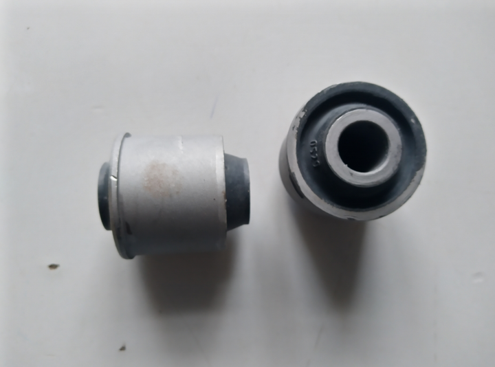 Сайлентблок заднего рычага наружный METGUM MG05-29 OPEL VECTRA C 02-> - изображение 1