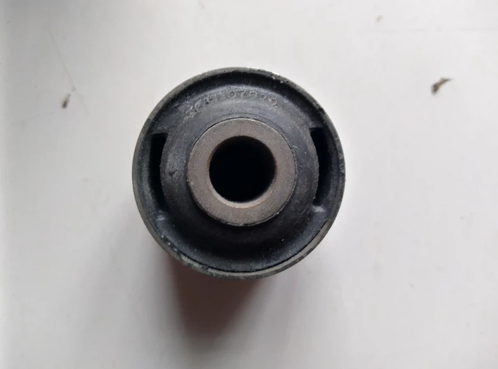Сайлентблок задньої балки FEBI 07620 OPEL, VOLKSWAGEN PASSAT 98->, AUDI 80/90 86-91 - зображення 3