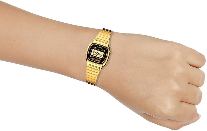 Женские наручные часы Casio LA670WGA-1DF Gold - изображение 5
