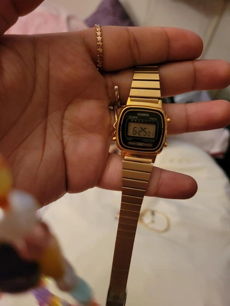 Женские наручные часы Casio LA670WGA-1DF Gold - изображение 6