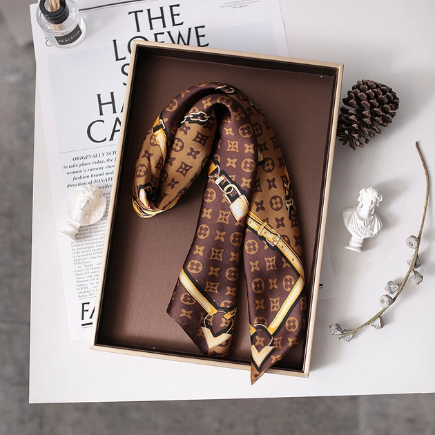 Жіноча хустка бандана шарф пов'язка на шию сумку голову Honey Fashion Accessories коричневий (12-175) - зображення 2