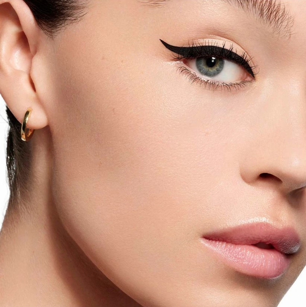 Eyeliner do oczu Guerlain Noir Graphic 01 Black 0.55 ml (3346470440913) - obraz 3