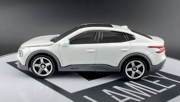 Тематична Машинка Matchbox 2023 Citroën ë-C4 X Moving Parts 1:64 FWD28/HVM96 White - зображення 5