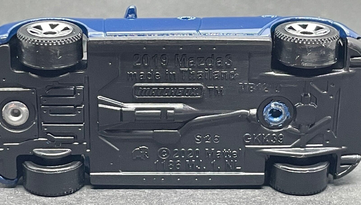 Машинка Велике Місто Matchbox 2019 Mazda 3 Highway 1:64 HLD11 Blue