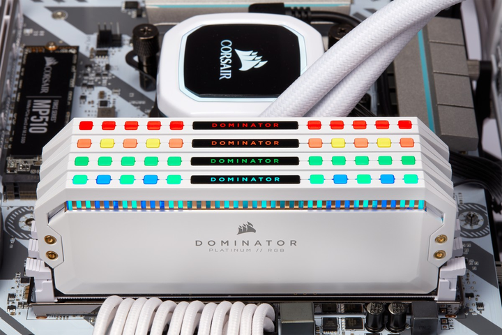 Pamięć Corsair DDR4-3200 16384MB PC4-25600 (Kit of 2x8192) Dominator Platinum RGB White (CMT16GX4M2C3200C16W) - obraz 6