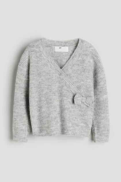 Свитер с запахом светло-серый меланж H&M 134-140см (400097544) - Фото 1 Свитер с запахом светло-серый меланж H&M 134-140см (400097544) - изображение 1